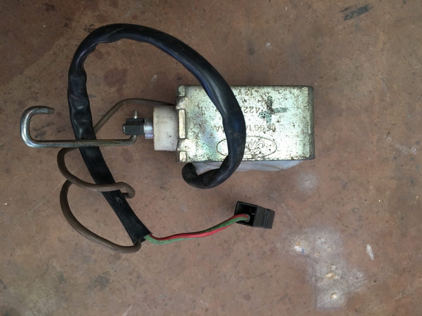Tailgate Lock Solenoid – OneMoreFord